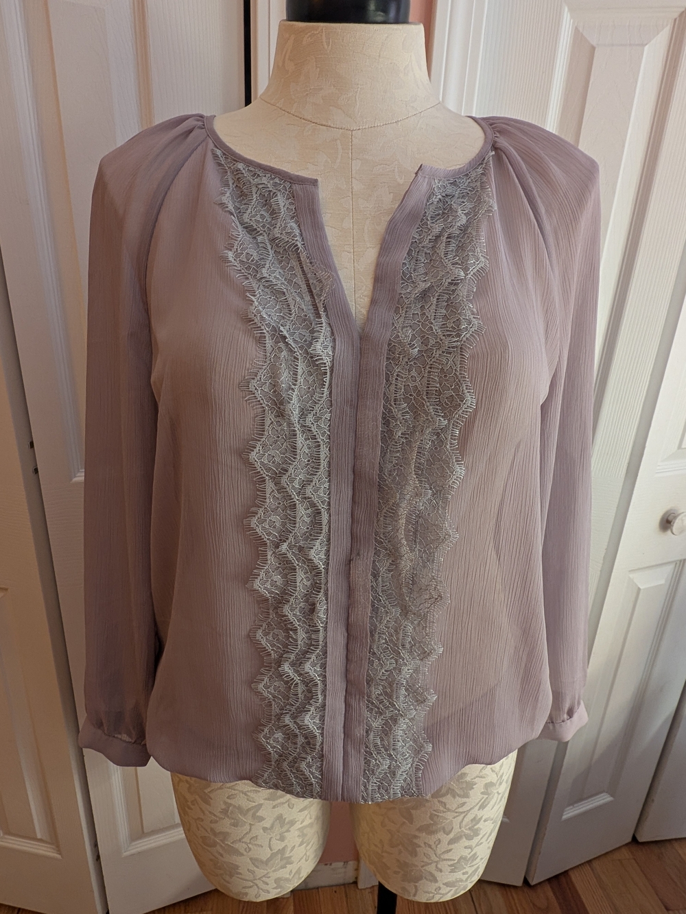 Ann Taylor Sheer Lace Trim Blouse in Purple Size L